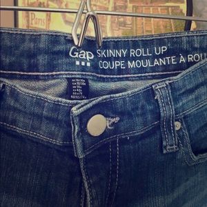 Gap Skinny Roll Up dark wash jeans size 10/30r